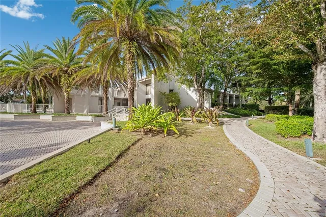 $475,000 | 11483 Southwest 109th Road, Unit 2E, Miami, FL 33176