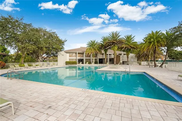 $475,000 | 11483 Southwest 109th Road, Unit 2E, Miami, FL 33176