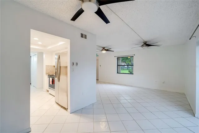 $475,000 | 11483 Southwest 109th Road, Unit 2E, Miami, FL 33176