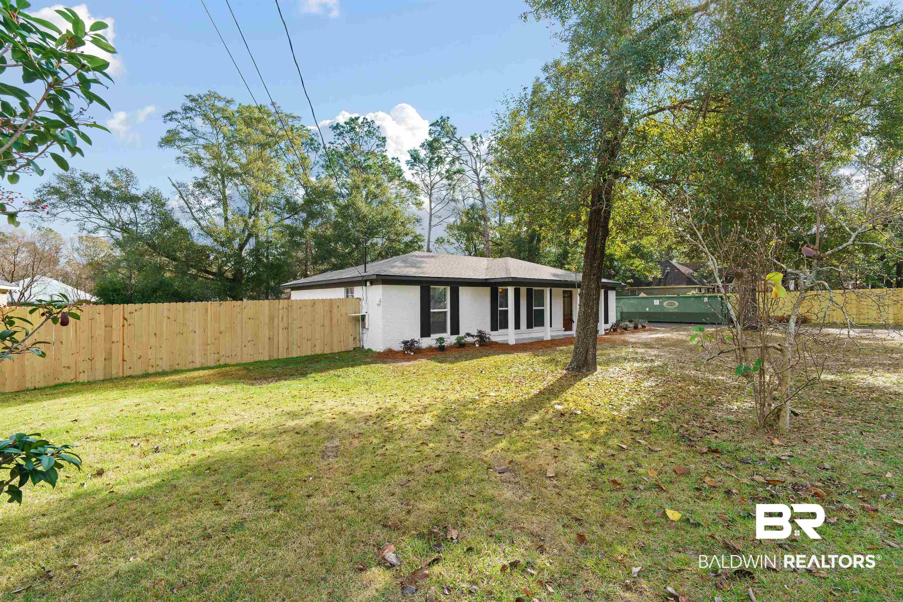 1009 Wesley Avenue Mobile, AL 36609 - Photo 3 of 26