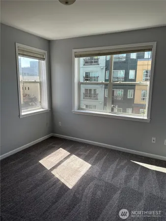 $619,000 | 4722 12th Avenue Northeast, Unit 401, Seattle, WA 98105