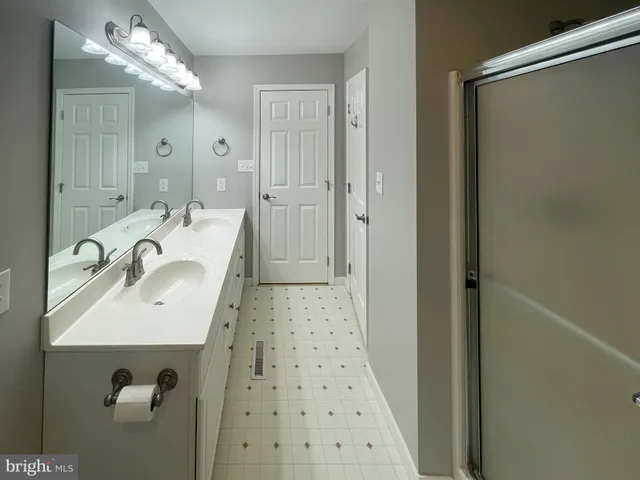 $285,000 | 2 River Bend Park, Lancaster, PA 17602