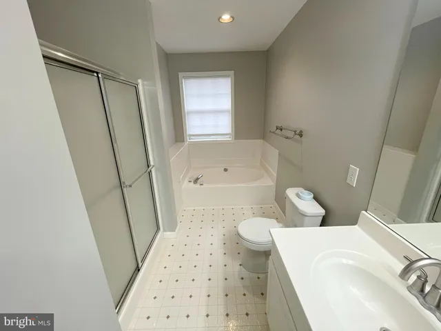 $285,000 | 2 River Bend Park, Lancaster, PA 17602