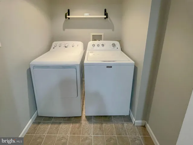 $285,000 | 2 River Bend Park, Lancaster, PA 17602