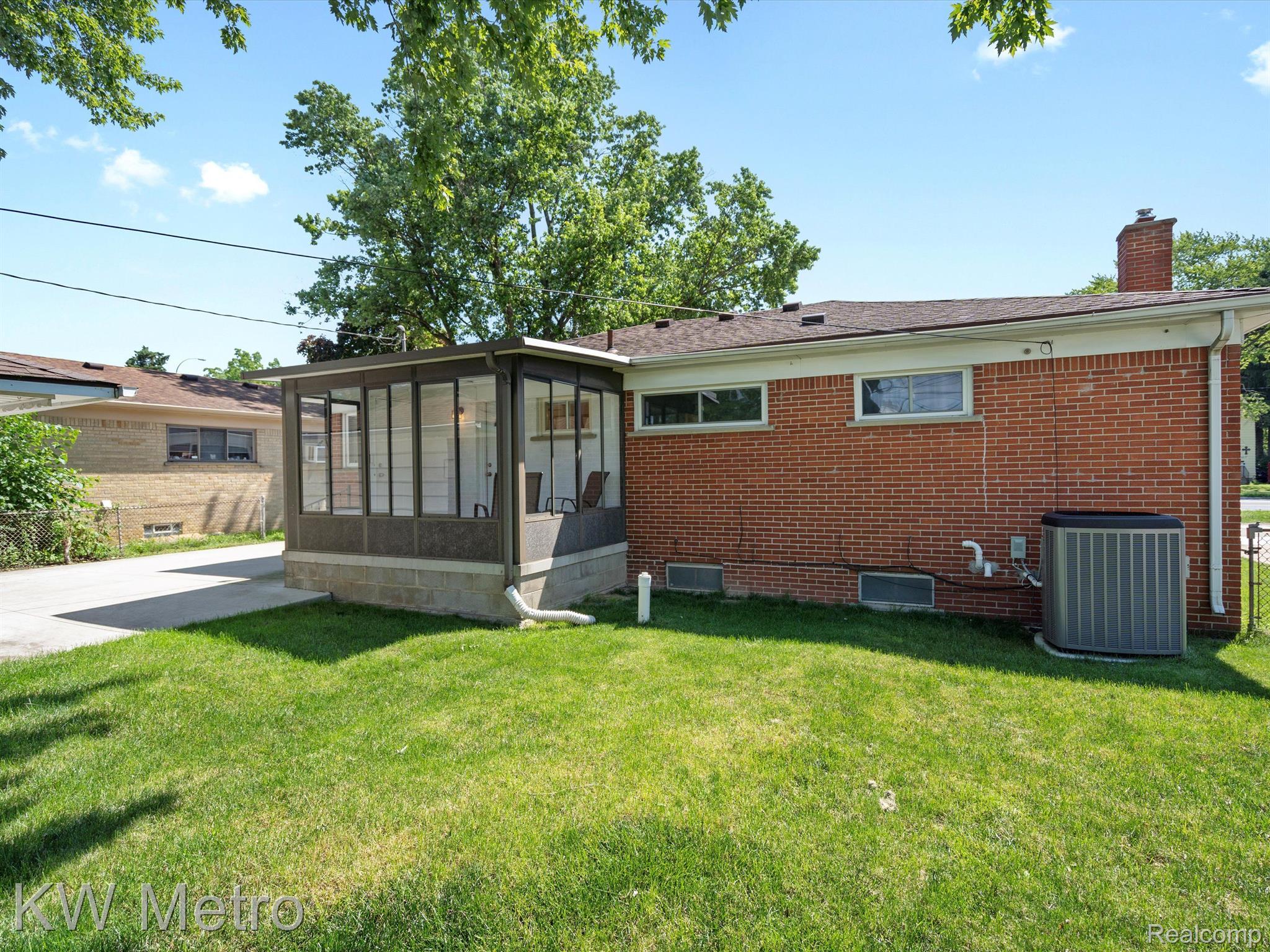 14281 Inkster Road Livonia, MI 48154 - Photo 22 of 25