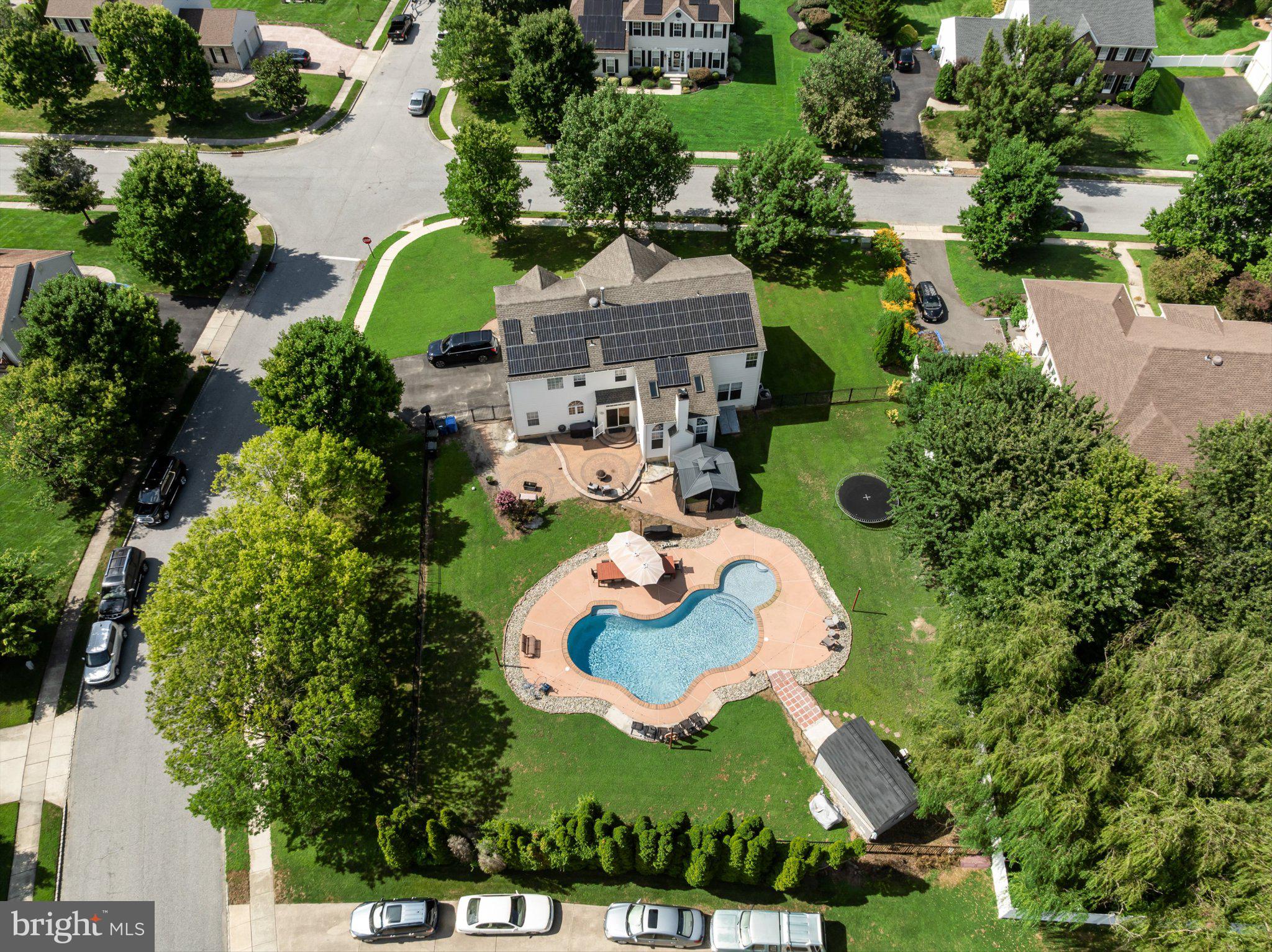 35 Chase Road Lumberton, NJ 08048 - Photo 5 of 21 Charming home with inviting pool oasis.
