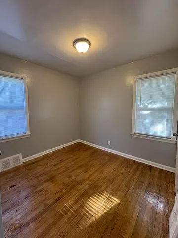 $1,200 | 2669 Electric Street, Detroit, MI 48217