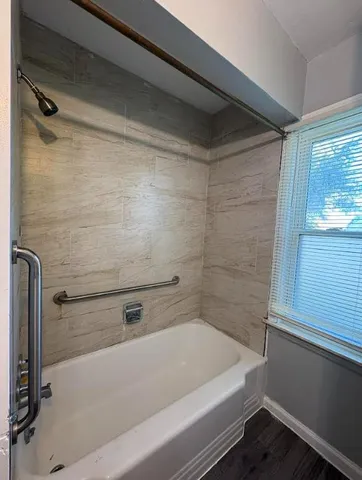 $1,200 | 2669 Electric Street, Detroit, MI 48217