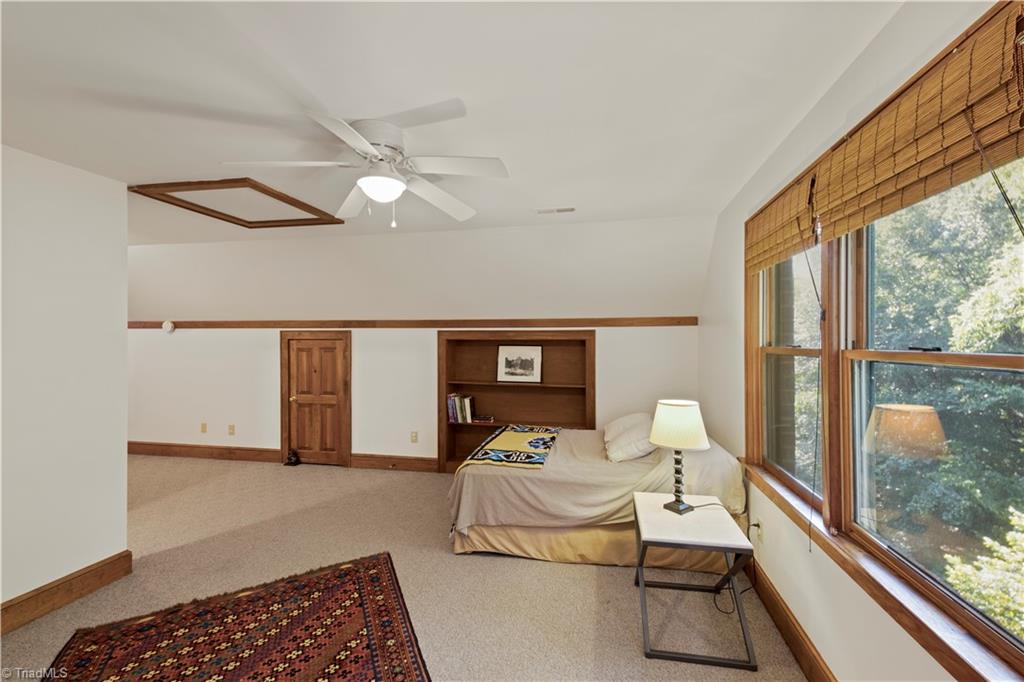 9001 Hounds Ridge Road Lewisville, NC 27023 - Photo 29 of 50 3rd floor full bath