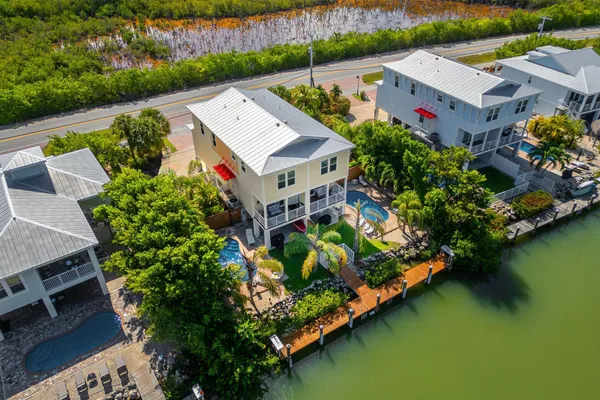 $3,197,000 | 217 Sombrero Beach Road, Unit 1 & 2, Marathon, FL 33050