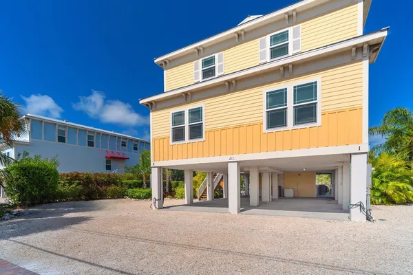 $3,197,000 | 217 Sombrero Beach Road, Unit 1 & 2, Marathon, FL 33050