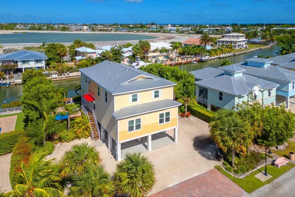 $3,197,000 | 217 Sombrero Beach Road, Unit 1 & 2, Marathon, FL 33050