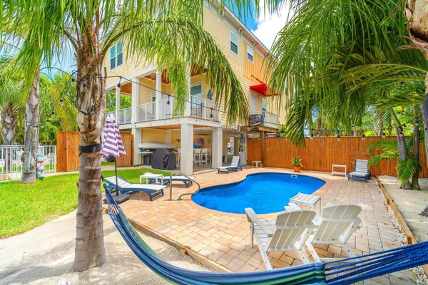 $3,197,000 | 217 Sombrero Beach Road, Unit 1 & 2, Marathon, FL 33050