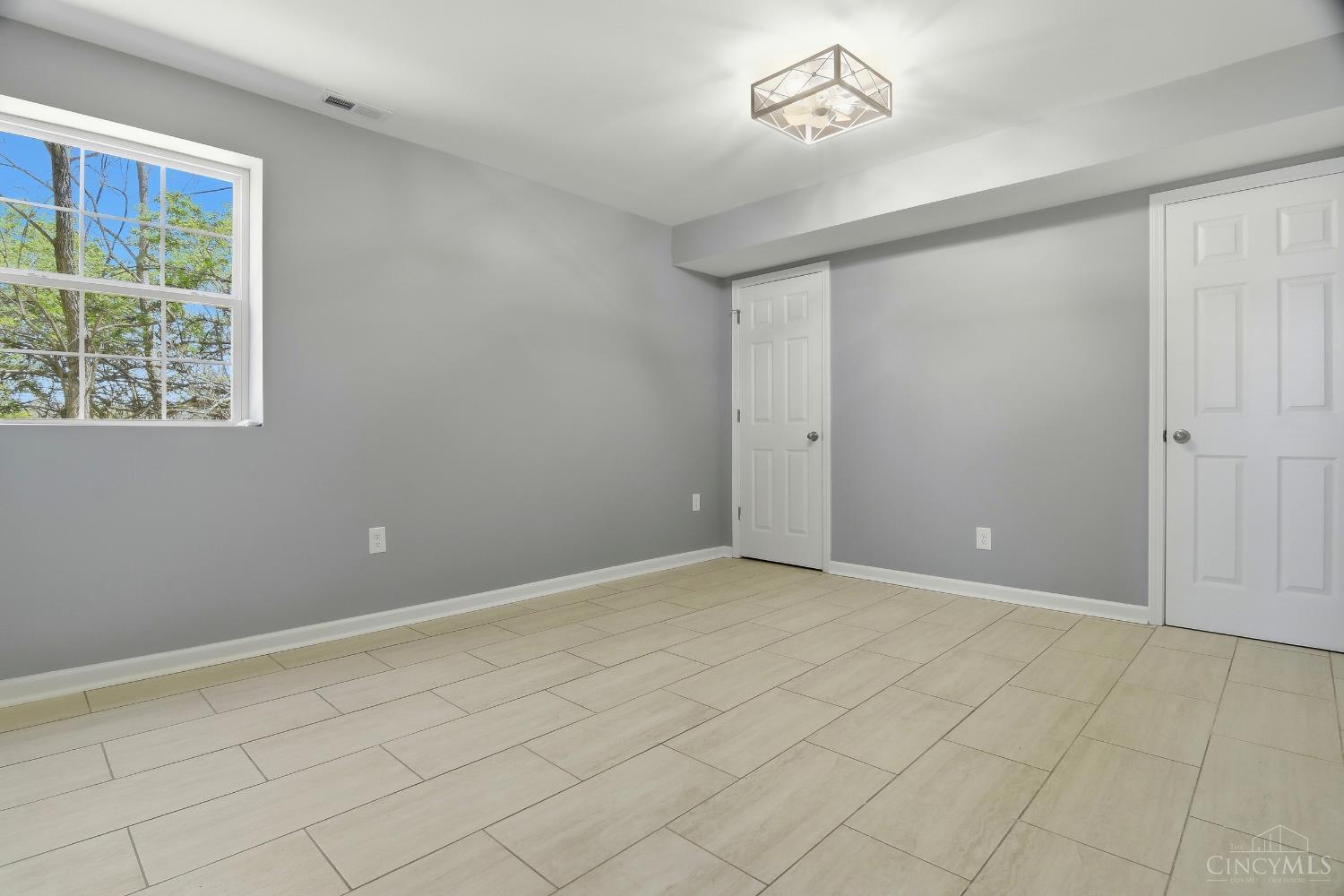 2678 Jackson Road Hamilton, OH 45011 - Photo 19 of 57