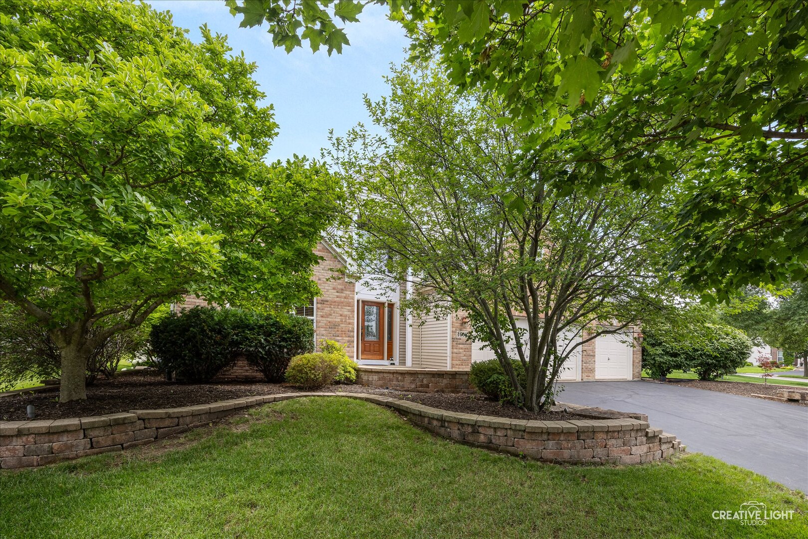 1608 Trails End Lane Bolingbrook, IL 60490 - Photo 2 of 30