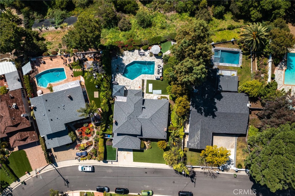 4420 Conchita Way Tarzana, CA 91356 - Photo 48 of 53 an aerial view of multiple houses with yard