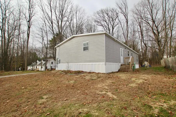 $340,000 | 82 Orange Street, Farmington, NH 03835