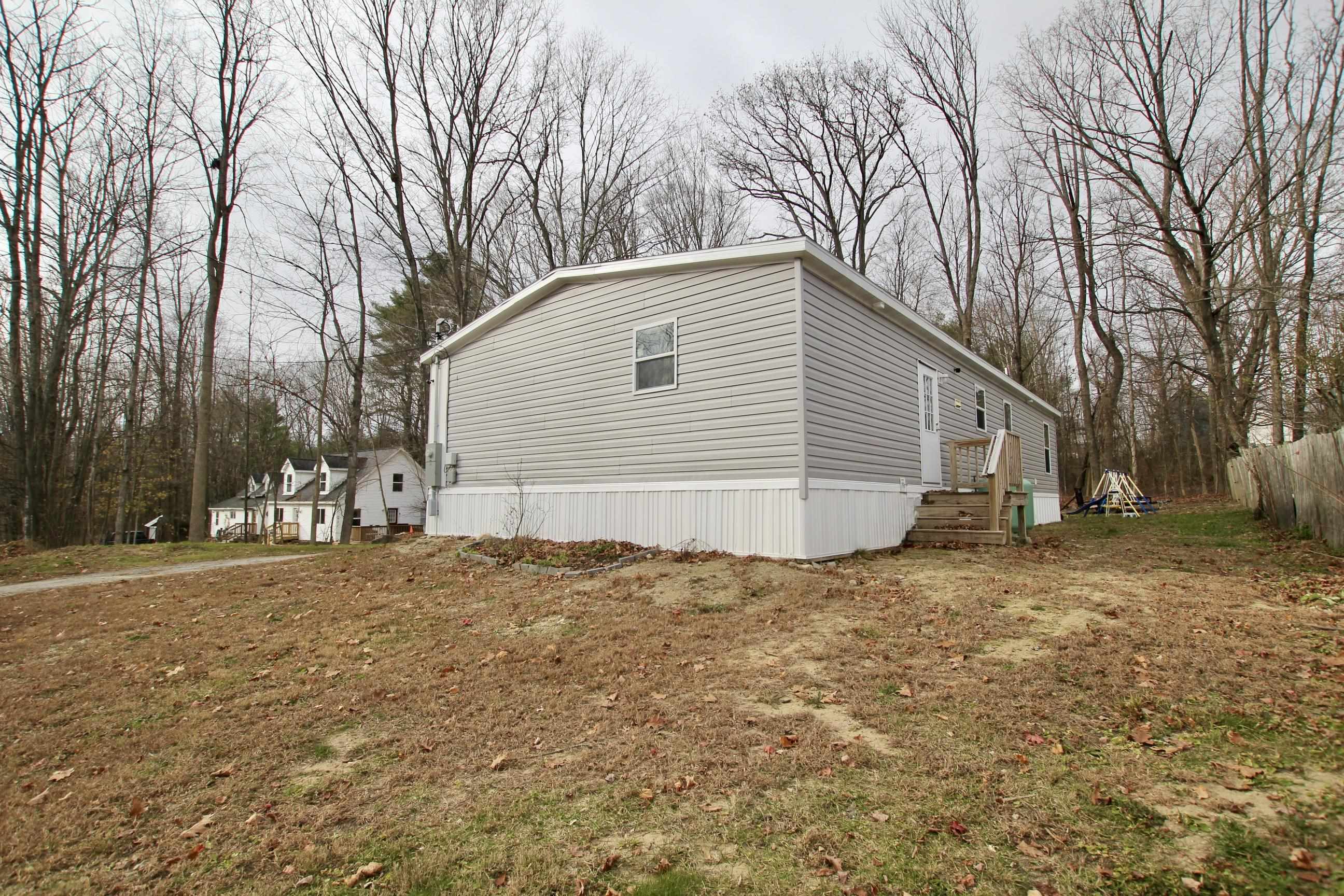 82 Orange Street Farmington, NH 03835 - Photo 4 of 20
