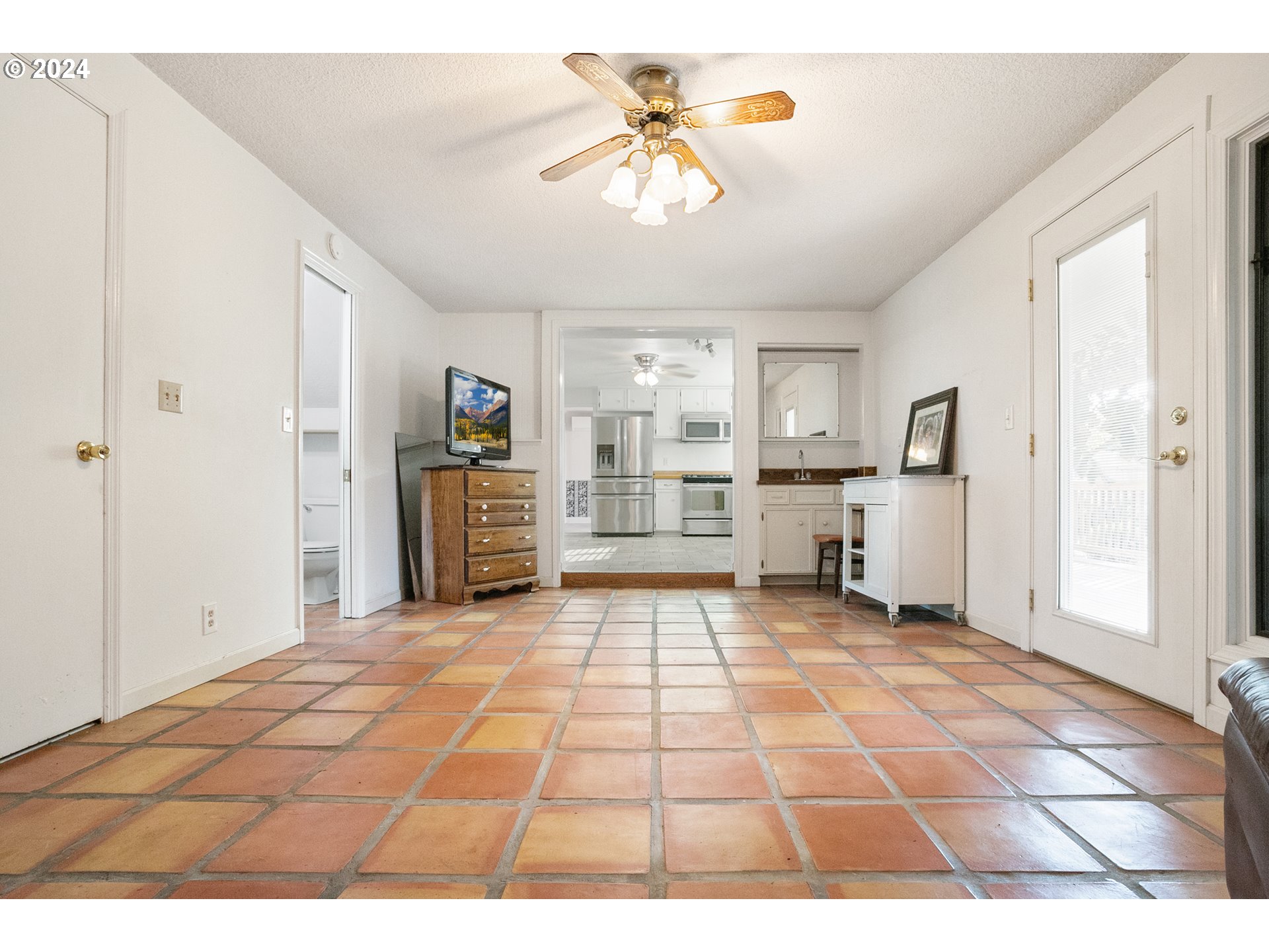 374 71st Street Springfield, OR 97478 - Photo 14 of 41 Gallery Image 14