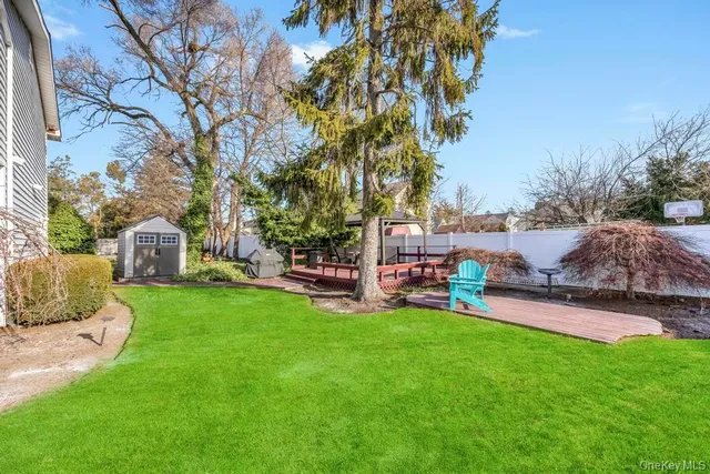 $899,000 | 57 New South Road, Hicksville, NY 11801