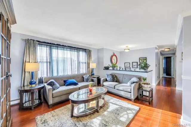 $899,000 | 57 New South Road, Hicksville, NY 11801