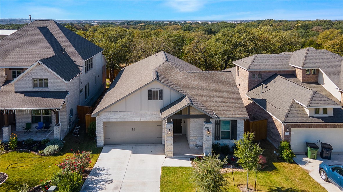 941 Del Raphael Drive Leander, TX 78641 - Photo 29 of 33 The Palmera Ridge neighborhood has a genuinely friendly vibe, with manicured sidewalks and a distinct pride of ownership throughout the 78641 area