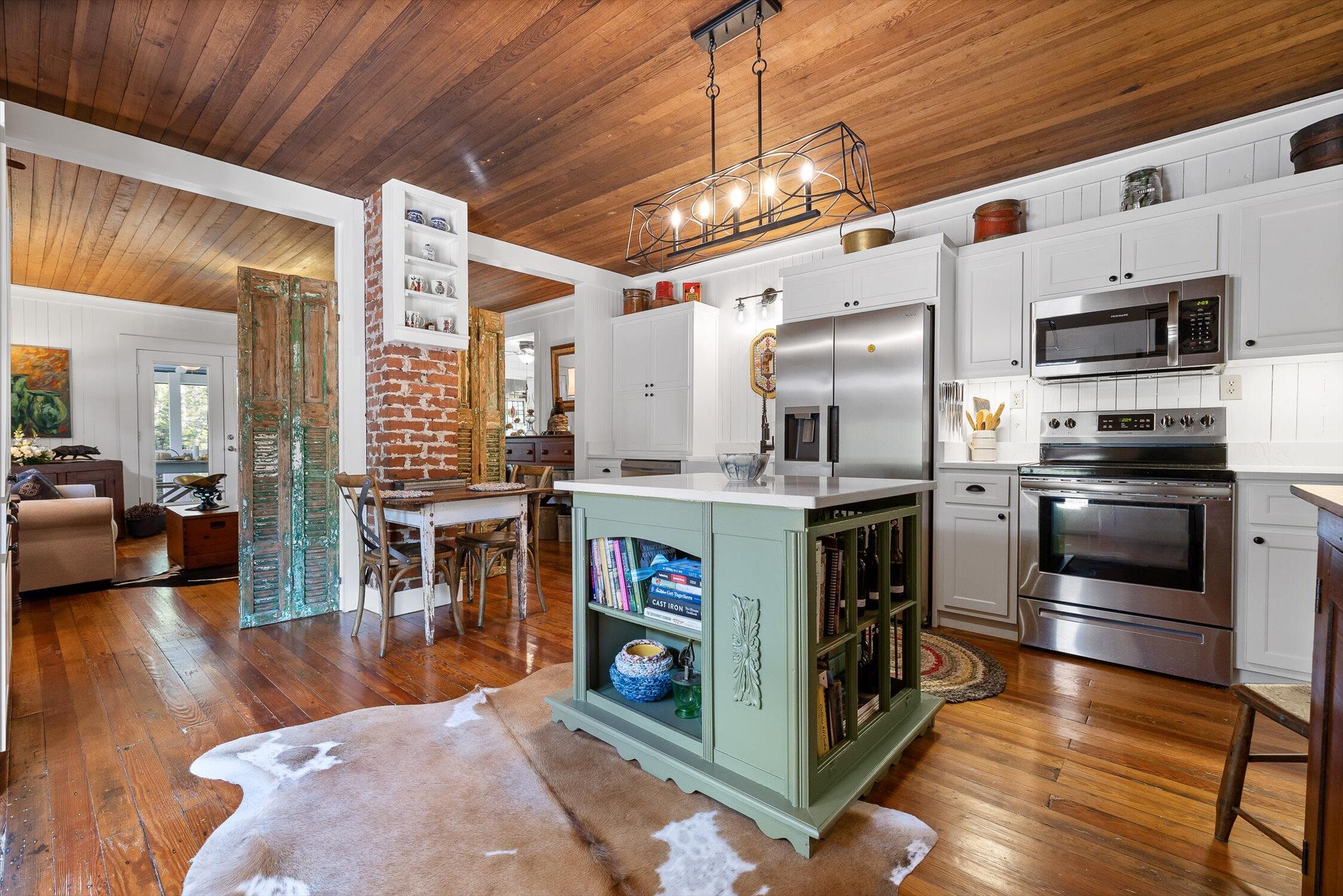 592 Cutler Avenue Mentone, AL 35984 - Photo 25 of 63 21-Cutler-20