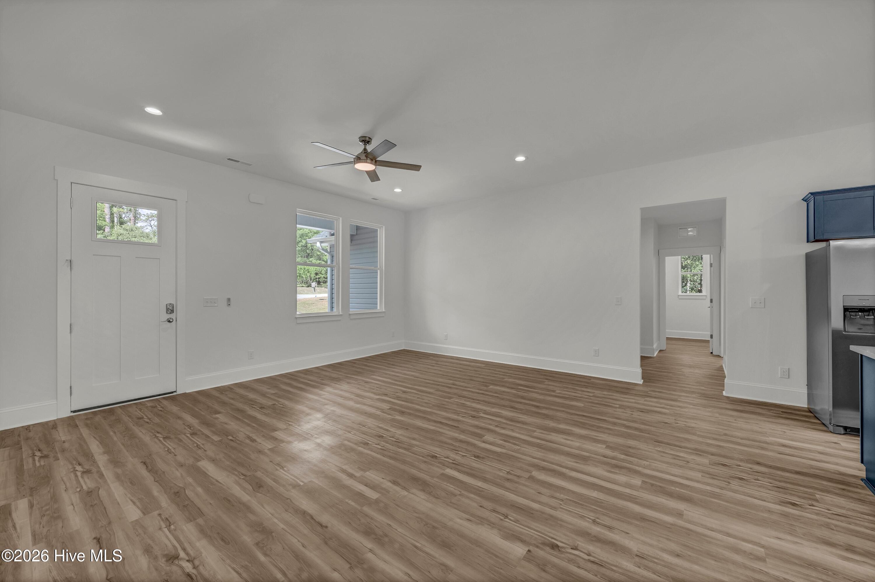 251 Foxcroft Road Southport, NC 28461 - Photo 7 of 31