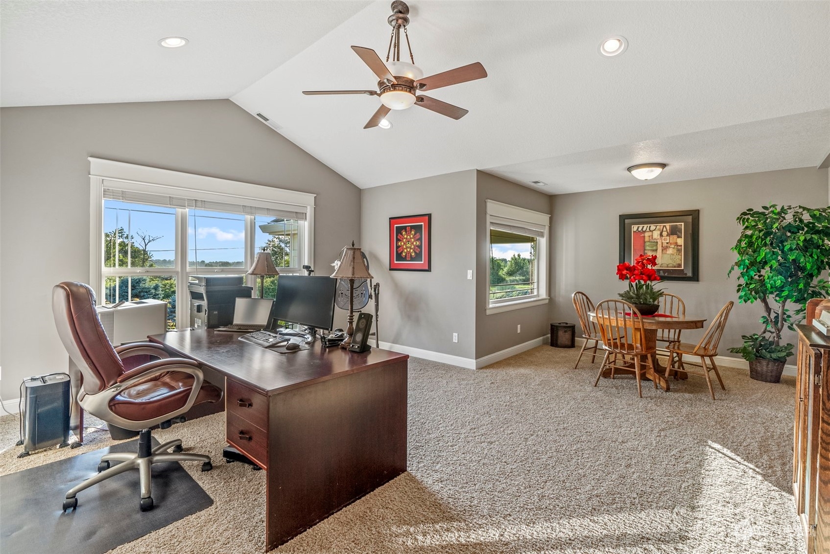 19501 Northwest Krieger Road Ridgefield, WA 98642 - Photo 22 of 38 a workspace with furniture window and a ceiling fan