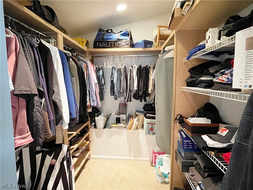 6372 Eastondale Road Cleveland, OH 44124 - Photo 17 of 25 Large Walk-in Closet