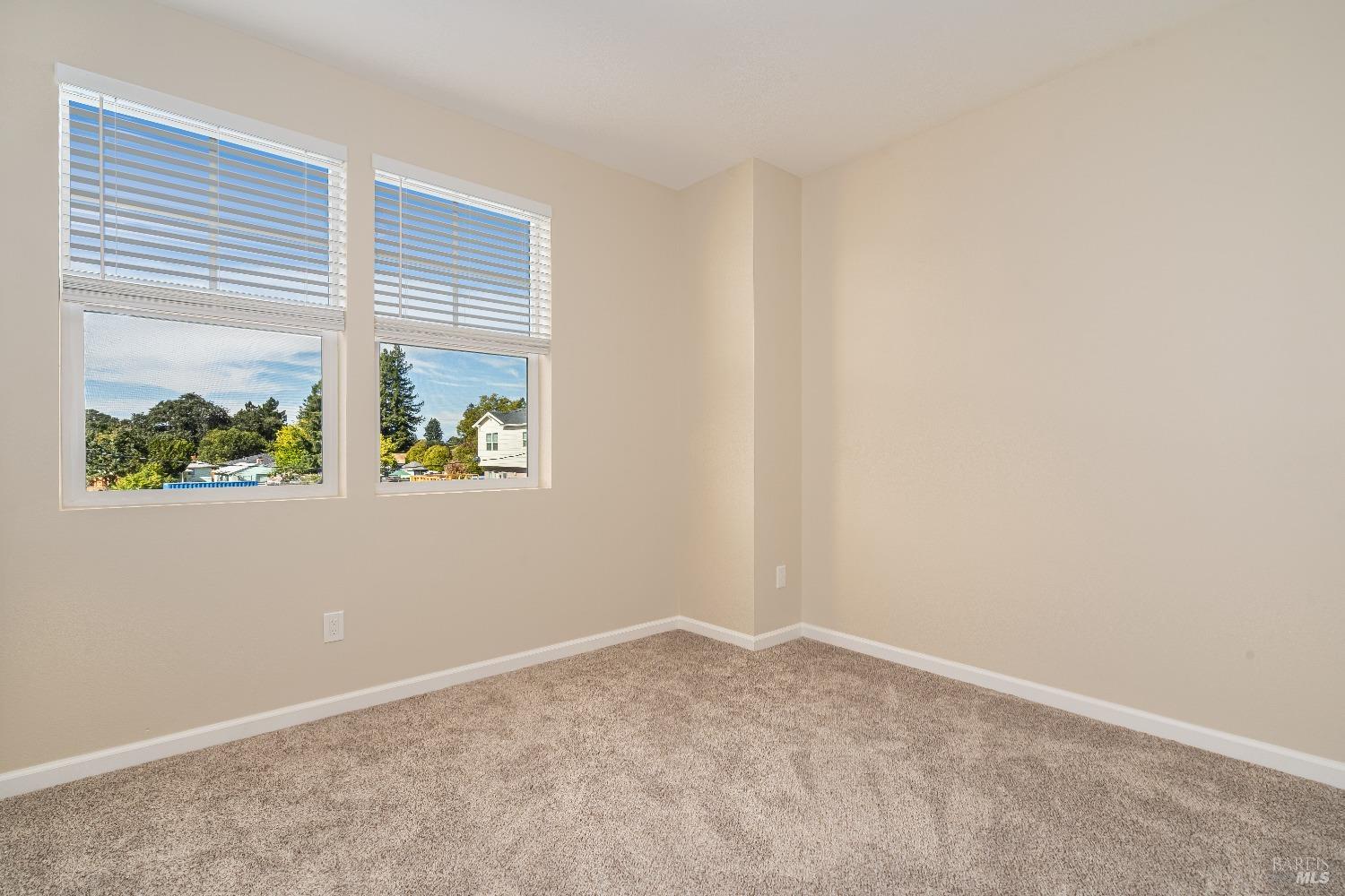 1964 Las Ventanas Drive Santa Rosa, CA 95407 - Photo 15 of 38