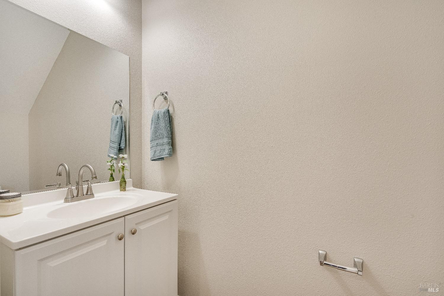 1964 Las Ventanas Drive Santa Rosa, CA 95407 - Photo 8 of 38