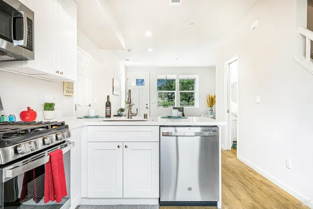 $584,000 | 1964 Las Ventanas Drive, Santa Rosa, CA 95407