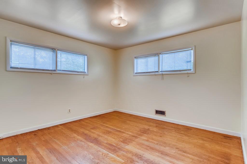 6308 Tramore Road Baltimore, MD 21214 - Photo 10 of 22