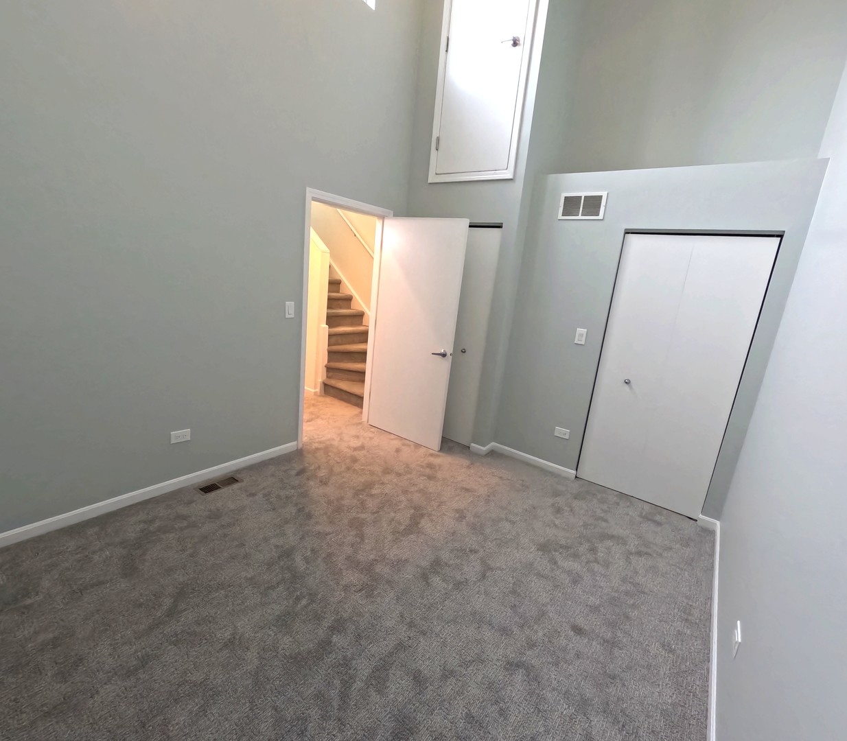 Undisclosed Address Chicago, IL 60610 - Photo 5 of 7 a view of empty room