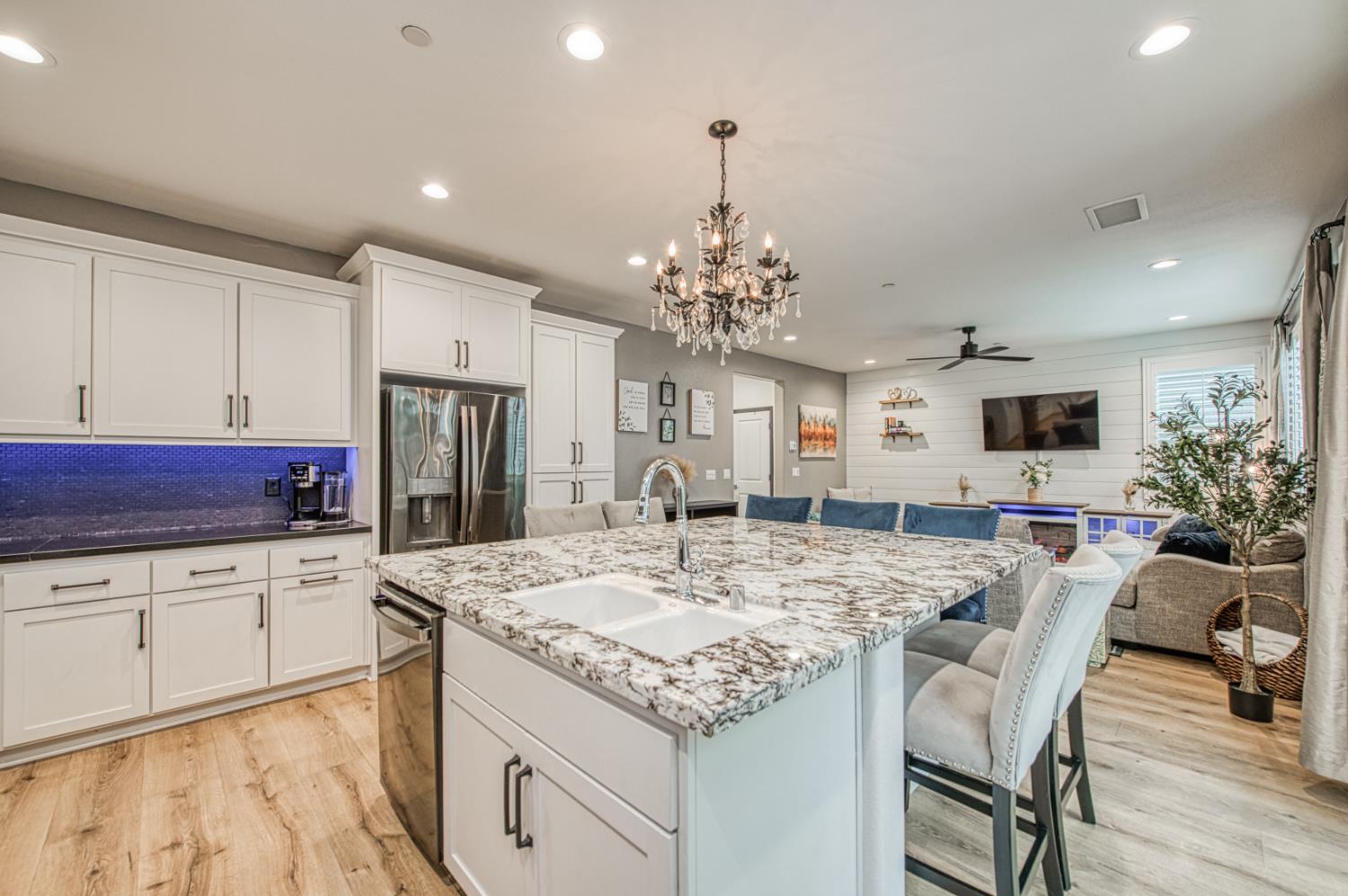 4301 San Miguel Road Madera, CA 93636 - Photo 9 of 63