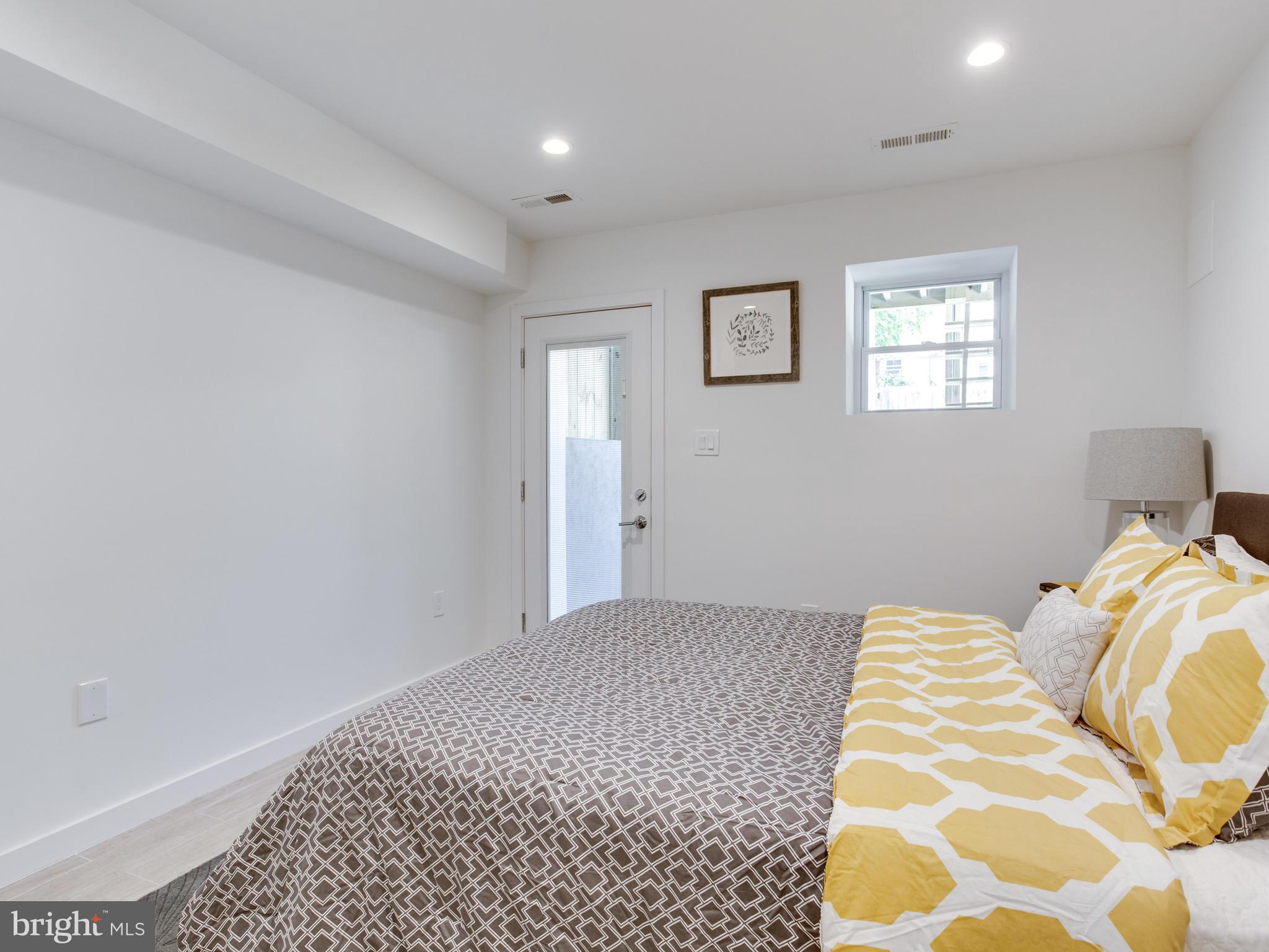 59 Randolph Place Northwest, Unit 1 Washington, DC 20001 - Photo 19 of 23 Guest Bedroom