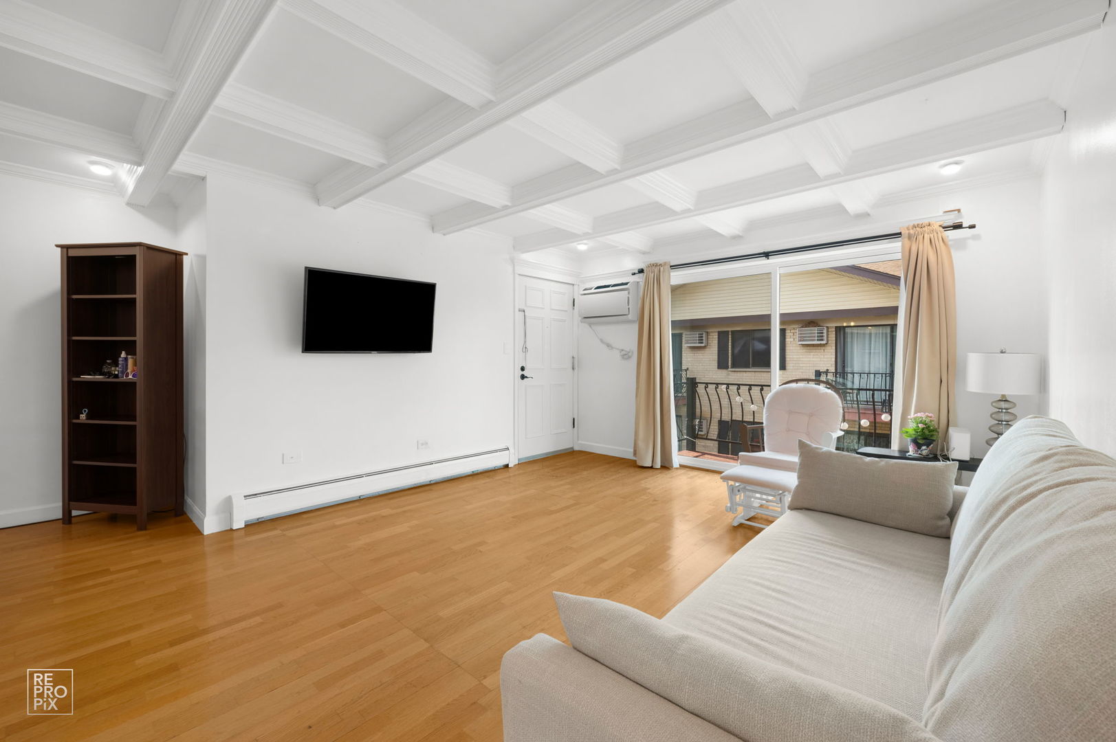 5151 North East River Road, Unit 331D Chicago, IL 60656 - Photo 3 of 10