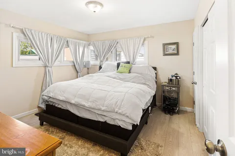 $430,000 | 24 Garden Lane, Levittown, PA 19055