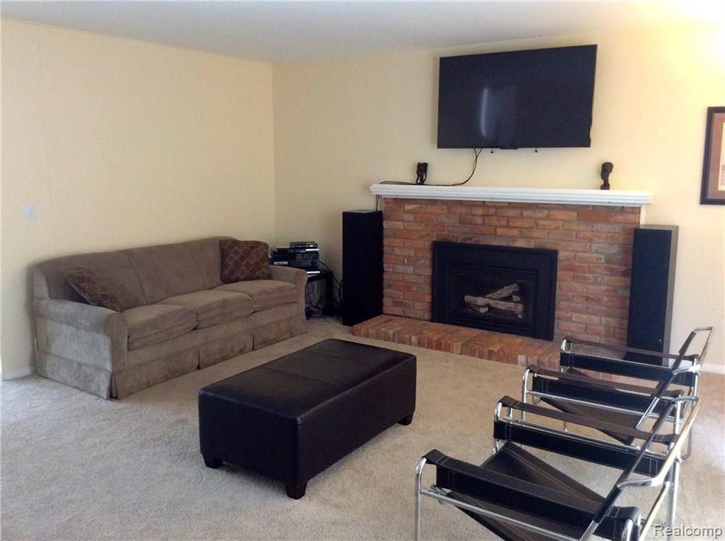 5959 Willowbridge Road Ypsilanti, MI 48197 - Photo 4 of 24