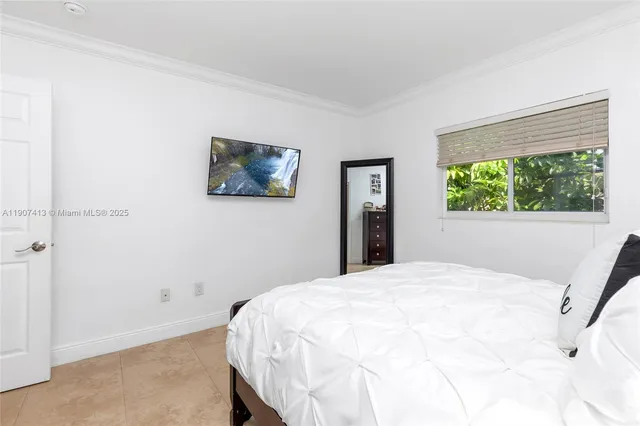 $2,900 | 81 Edgewater Drive, Unit 203, Coral Gables, FL 33133