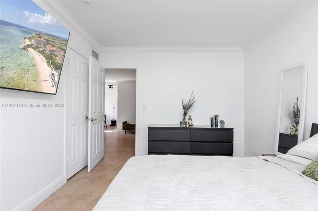 $2,900 | 81 Edgewater Drive, Unit 203, Coral Gables, FL 33133