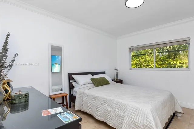 $2,900 | 81 Edgewater Drive, Unit 203, Coral Gables, FL 33133