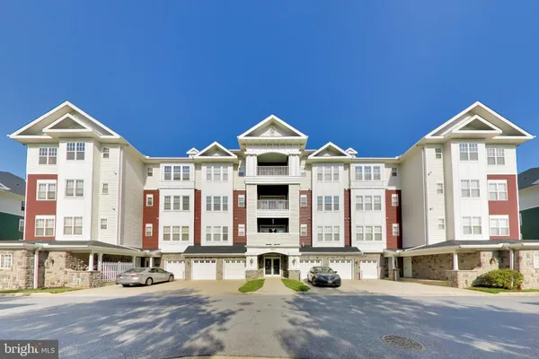 $395,000 | 13851 Belle Chasse Boulevard, Unit 213, Laurel, MD 20707