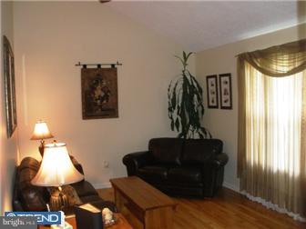 184 Centerton Road Bridgeton, NJ 08302 - Photo 3 of 8 Living Room