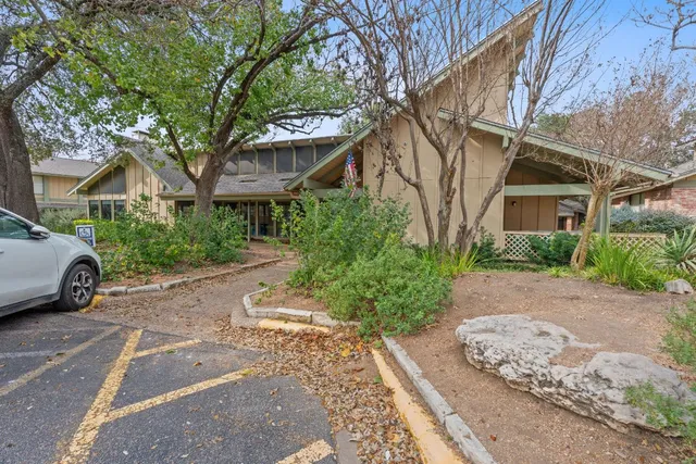 $1,700 | 905 Silver Quail Lane, Austin, TX 78758