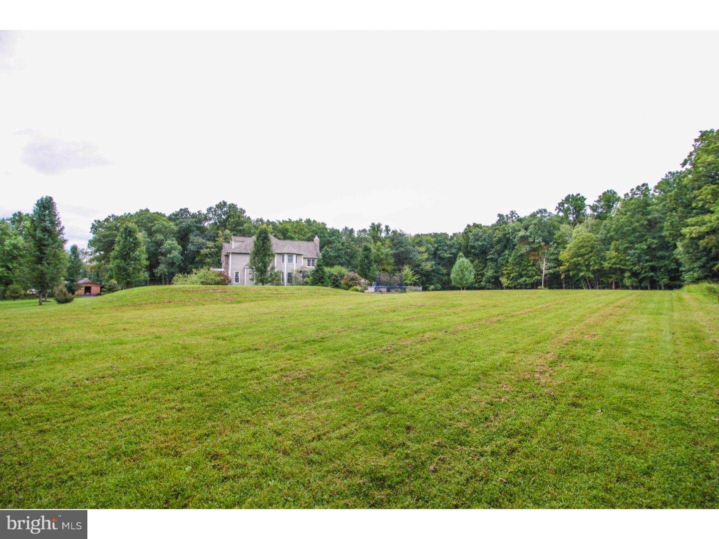 755 Quaker Plain Road Bangor, PA 18013 - Photo 2 of 25 Gallery Image 2