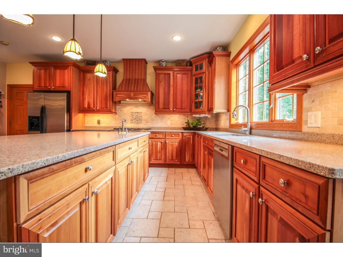 755 Quaker Plain Road Bangor, PA 18013 - Photo 8 of 25 Gallery Image 8