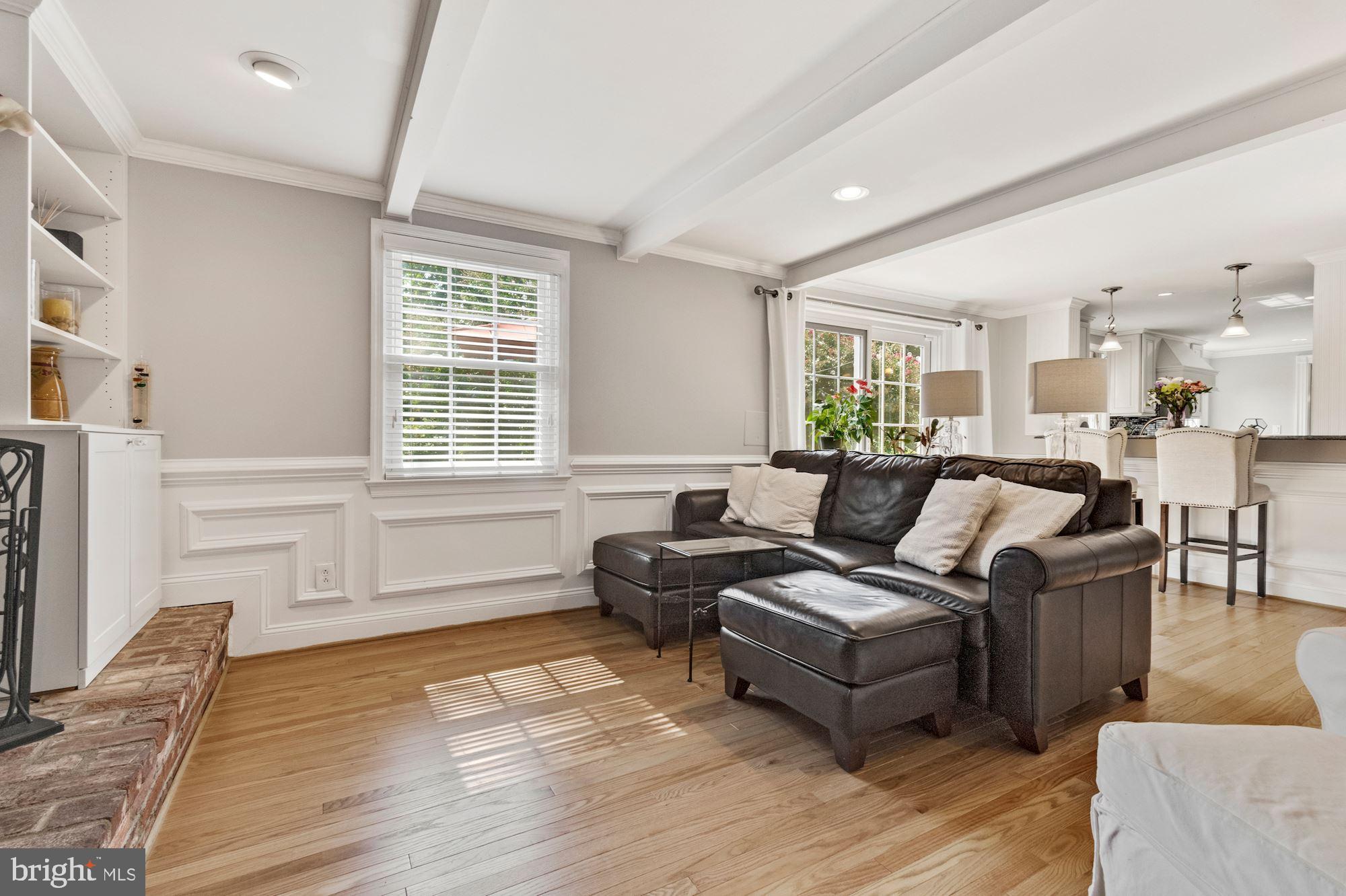 2416 Stratton Drive Potomac, MD 20854 - Photo 11 of 43