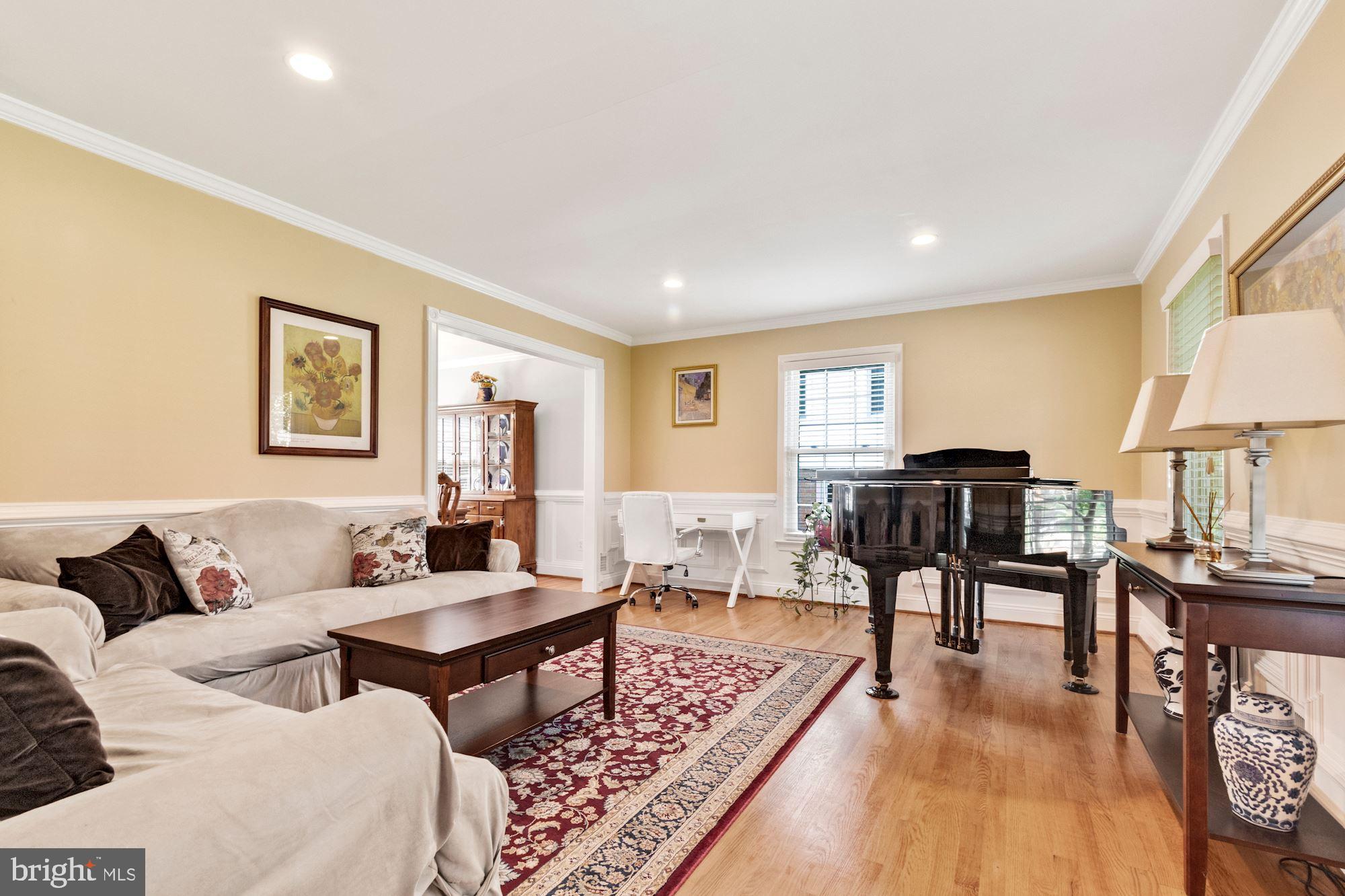 2416 Stratton Drive Potomac, MD 20854 - Photo 17 of 43